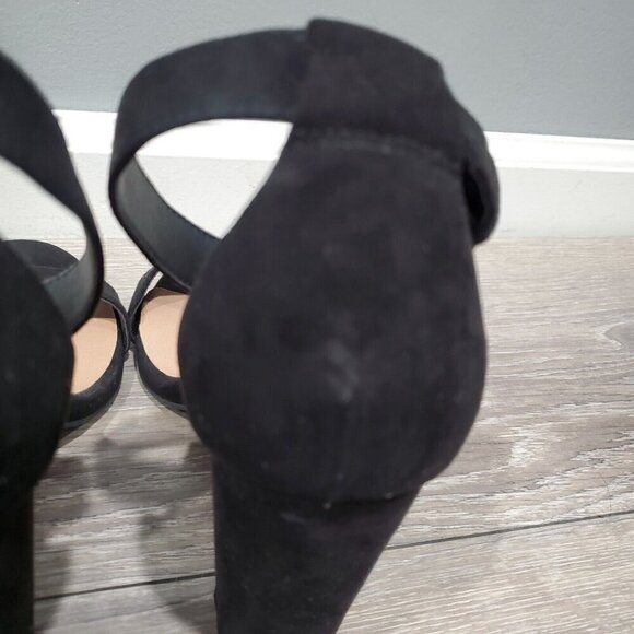 Torrid Womens Sz 10.5W Black Block Heels Open Toe Ankle Straps Suede 4 Inch Heel - Picture 12 of 13